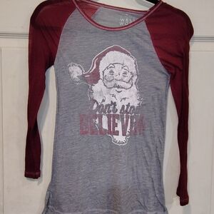 Women's Size XS Maroon/Grey Graphic Well Worn Long Sleeve Tshirt